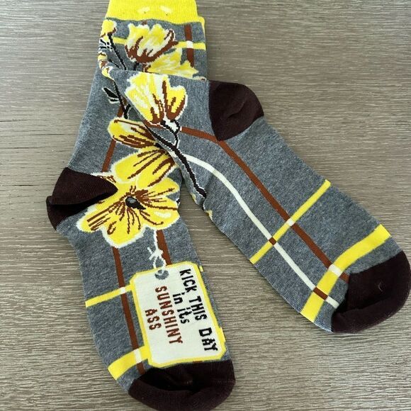 Sunshiny A$$ Adult Fun Socks Yellow Floral - Picture 2 of 2